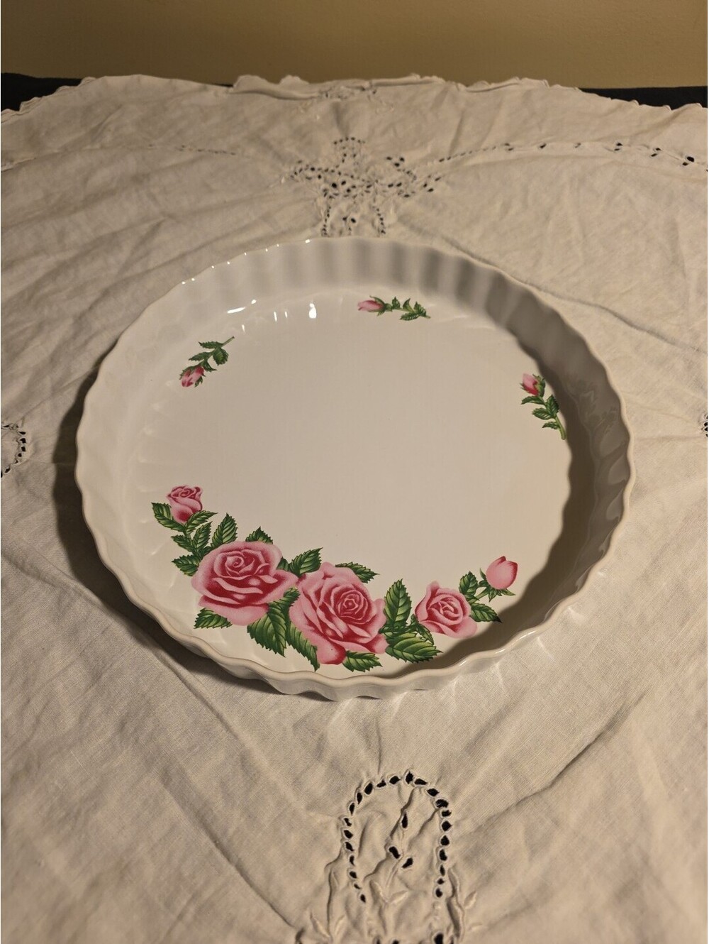 Christineholm Porcelain Rose Pattern 9.5" Quiche, Tart, Pie Plate